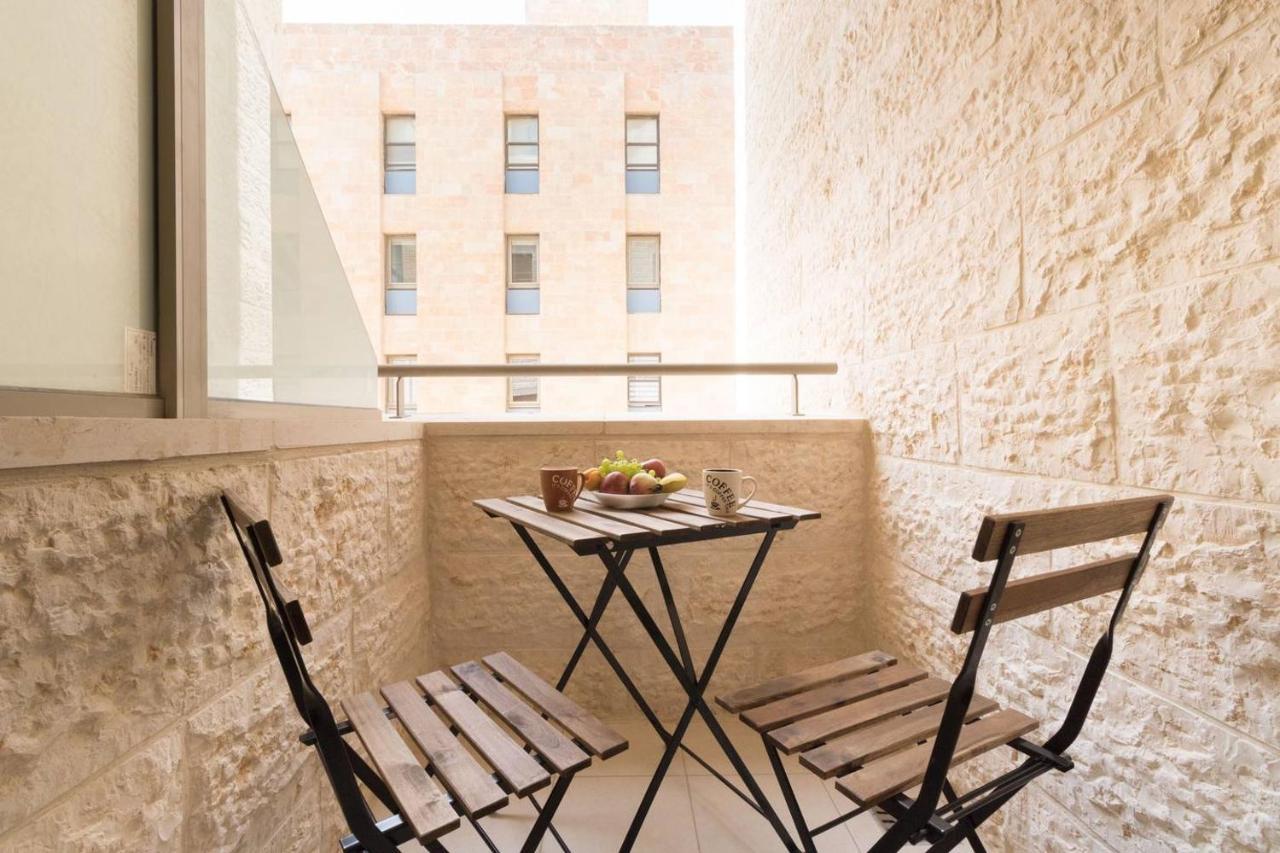 Exclusive Two-Bedroom Apartment With Parking Jerusalem Exteriör bild