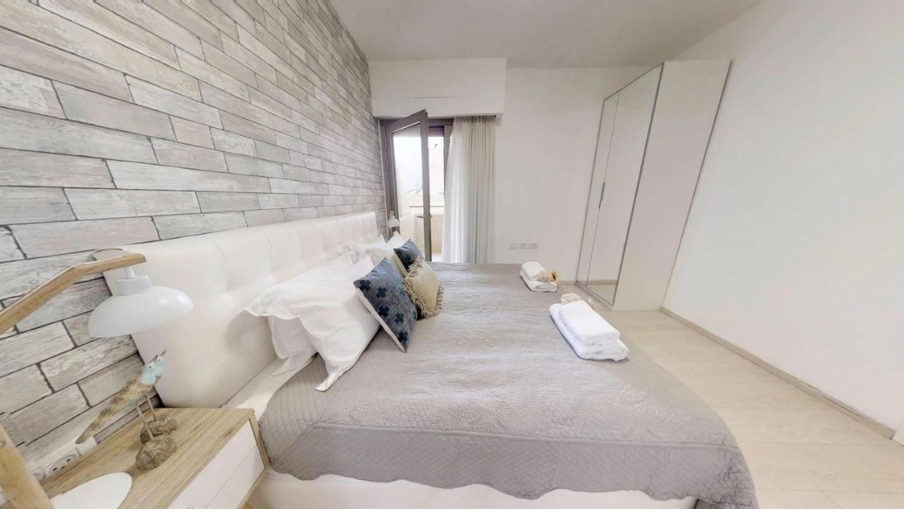 Exclusive Two-Bedroom Apartment With Parking Jerusalem Exteriör bild