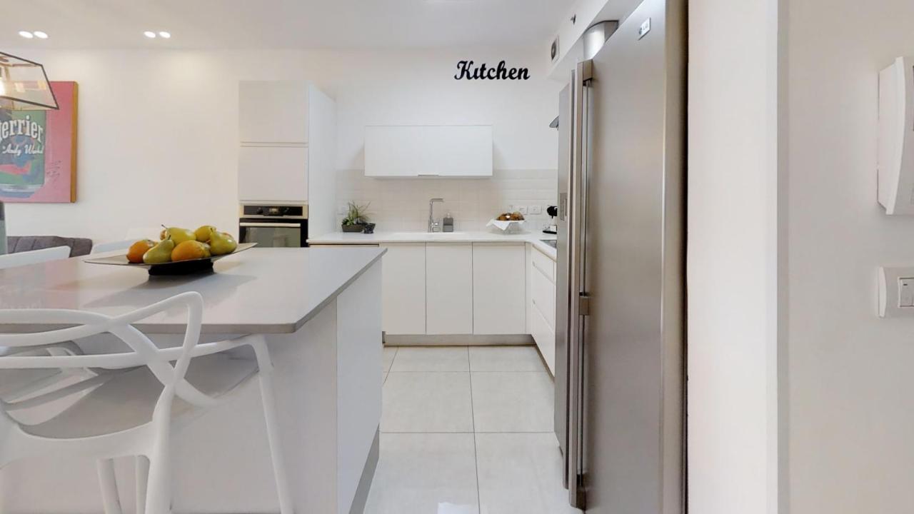 Exclusive Two-Bedroom Apartment With Parking Jerusalem Exteriör bild